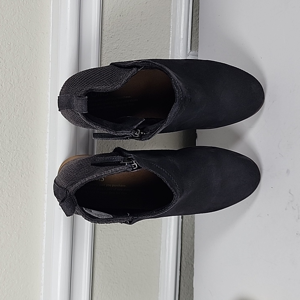 Toms Deia Women Gray Suede Ankle Bootie With Side Zipper Size 7.5W - Picture 8 of 11